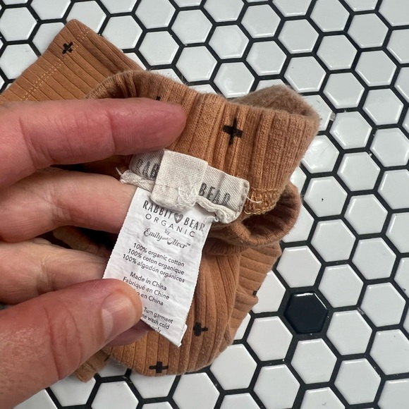 Rabbit + bear organic cotton bottoms size 6-9 months - Picture 5 of 5